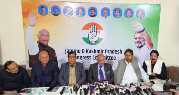 'कांग्रेस जम्मू-कश्मीर में राज्य का दर्जा बहाल करने के लिए 15 दिवसीय अभियान चलाएगी | '